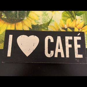 “I ❤️ cafe” sign